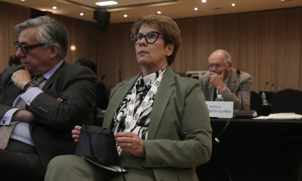 La directora ejecutiva de la Organización Internacional de Café, Vanusia Nogueira, asiste a la 140 Asamblea Internacional del Café este martes, en San Pedro Sula (Honduras). EFE/ José Valle