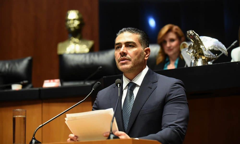 Fotografía cedida este miércoles, por la Cámara de Senadores del titular de la Secretaria de Seguridad y Protección Ciudadana, Omar García Harfuch durante una comparecencia en la Ciudad de México (México). EFE/Cámara de Senadores/SOLO USO EDITORIAL/NO VENTAS/SOLO DISPONIBLE PARA ILUSTRAR LA NOTICIA QUE ACOMPAÑA (CRÉDITO OBLIGATORIO)