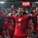 Robert Lewandowski (C) celebra la victoria de Polonia sobre Lituania, en el partido de clasificación para el Mundial 2026 disputado el pasado domingo en Kaunas. EFE/EPA/Piotr Nowak