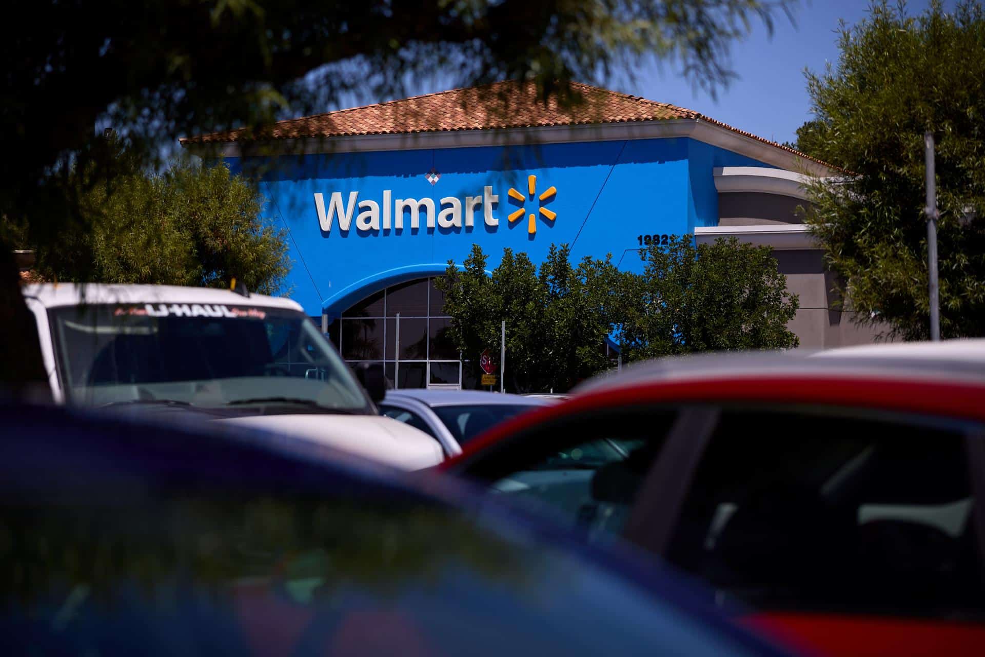Al menos seis muertos ha dejado un brote de la bacteria listeria en ensaladas y pastas preparadas en supermercados en Estados Unidos como Walmart. Imagen de archivo. EFE/EPA/ALLISON DINNER