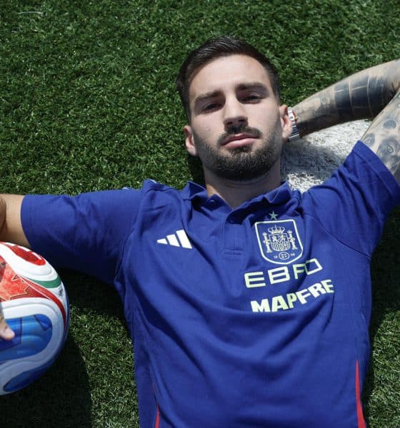 El centrocampista de la selección y del Atlético de Madrid Álex Baena durante la entrevista que ha concedido a la agencia EFE en Madrid en la Ciudad del Fútbol de Las Rozas (Madrid). EFE/ Mariscal