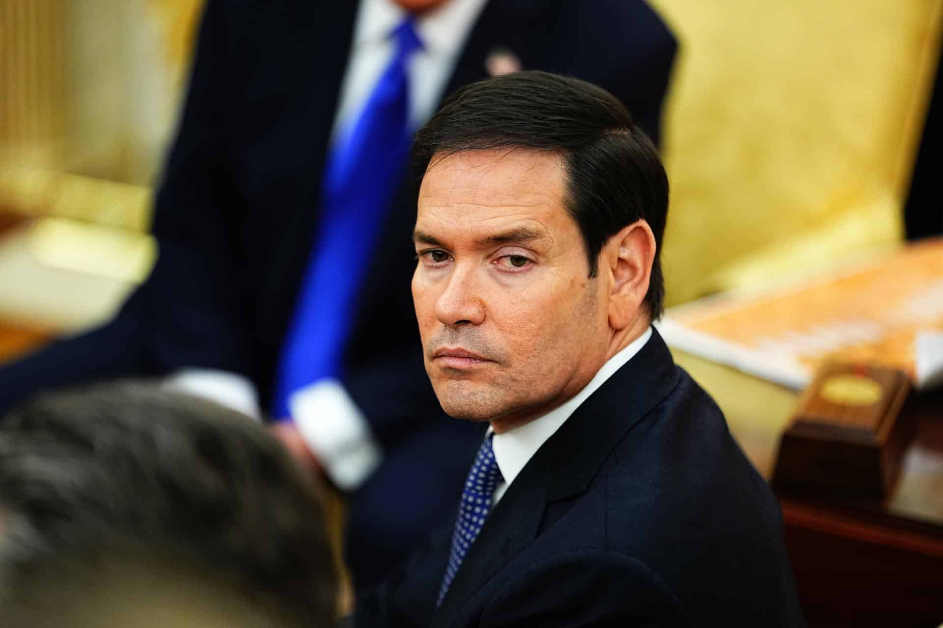 El secretario de Estado de Estados Unidos, Marco Rubio, en la Oficina Oval de la Casa Blanca en Washington, DC, Estados Unidos, el 22 de octubre de 2025. EFE/EPA/Aaron Schwartz / POOL