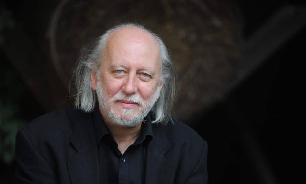 Fotografía de archivo realizada en 2012 que muestra al escritor húngaro László Krasznahorkai, ganador del Premio Nobel de Literatura 2025. EFE/ Gyula Czimbal PROHIBIDO SU USO EN HUNGRÍA