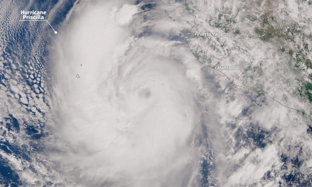 Imagen del Sentinel-3 de Copernicus que muestra al huracán Priscilla sobre México. EFE/ Unión Europea, Sentinel-3 De Copernicus SOLO USO EDITORIAL/SOLO DISPONIBLE PARA ILUSTRAR LA NOTICIA QUE ACOMPAÑA (CRÉDITO OBLIGATORIO)