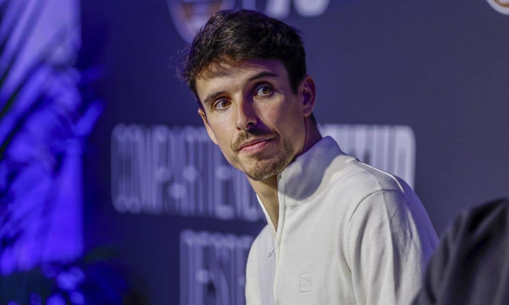 El piloto español de MotoGP Alex Márquez, ya matemáticamente subcampeón del mundo, celebra un encuentro con medios de comunicación para celebrar su  temporada. EFE/ Rodrigo Jiménez