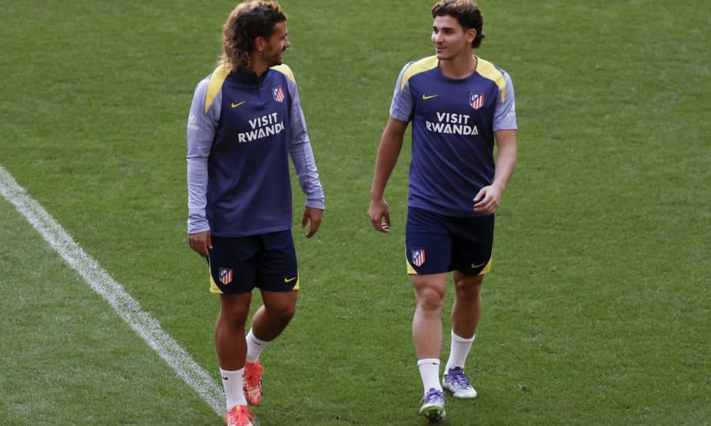 Griezmann y Julián Alvarez. en una foto de archivo.- EFE/Juanjo Martín