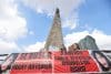 Fotografía de un cartel de búsqueda este viernes, en la glorieta ‘Niños Héroes’, en Guadalajara (México). EFE/ Francisco Guasco