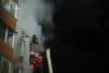 Bomberos trabajan en la extinción de un incendio en una localización no especificada tras un ataque ruso. Rusia atacó anoche Kiev y otras nueve regiones ucranianas en otro bombardeo masivo con misiles y drones que tuvo como principal objetivo infraestructuras energéticas de Ucrania, donde seis personas han muerto y otras 17 han resultado heridas bajo el fuego ruso en las últimas horas, según el presidente Volodímir Zelenski. EFE/ Servicio Estatal de Emergencia de Ucrania SOLO USO EDITORIAL/SOLO DISPONIBLE PARA ILUSTRAR LA NOTICIA QUE ACOMPAÑA (CRÉDITO OBLIGATORIO)