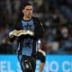 Fotografía de Raúl Martínez, en la que puede verse en una imagen de archivo del 21 de marzo de 2025 al portero argentino Emiliano Martínez, durante un calentamiento con su selección. EFE