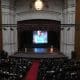 El escritor Alonso Cueto, habla durante un homenaje a Vargas Llosa este miércoles, en Arequipa (Perú). EFE/ Paolo Aguilar