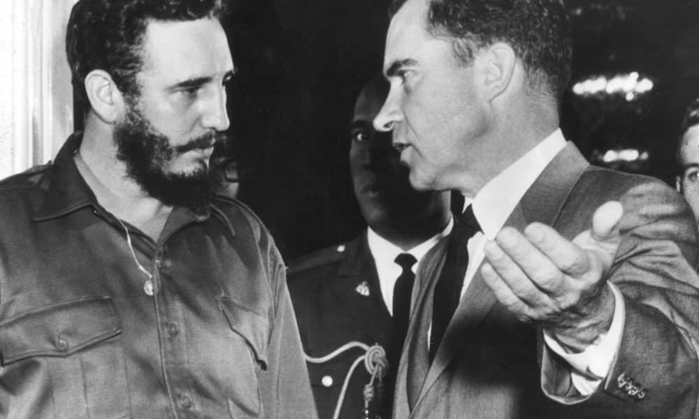 El primer ministro cubano, Fidel Castro con el vicepresidente estadounidense Richard Nixon en la Casa Blanca en 1959. EFE/Archivo/UPI/jgb