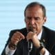 El candidato a la Presidencia de Bolivia Jorge Tuto Quiroga habla en una rueda de prensa con medios internacionales este viernes, previo a la segunda vuelta electoral en La Paz (Bolivia). EFE/ Luis Gandarillas