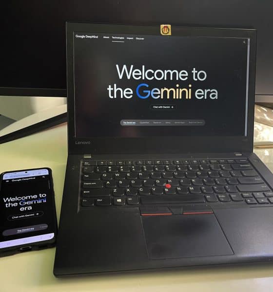 Fotografía de archivo un computador abierto en la página de entrada de Gemini, el chatbot con inteligencia artificial (IA) de Google. EFE/ Latif Kassidi