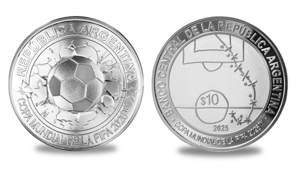 Fotografía cedida por el Banco Central de la República Argentina (BCRA) que muestra una moneda de plata que lleva grabada en el dorso el trazo del histórico gol de Diego Maradona a Inglaterra en los cuartos de final del Mundial de México 1986. EFE/ Banco Central de la República Argentina /SOLO USO EDITORIAL/ NO VENTAS/ SOLO DISPONIBLE PARA ILUSTRAR LA NOTICIA QUE ACOMPAÑA (CRÉDITO OBLIGATORIO)