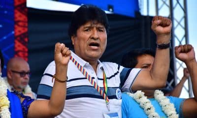 AME7426. IVIRGARZAMA (BOLIVIA), 03/08/2025.- El expresidente de Bolivia Evo Morales participa en un evento con sus seguidores y delegaciones del Runasur este domingo, en Ivirgarzama (Bolivia). Morales dijo que Bolivia votará en nulo en las elecciones del 17 de agosto si él no es candidato. EFE/Jorge Abrego