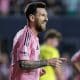 Lionel Messi celebra uno de sus dos goles ante el Nashville en la MLS en el Chase Stadium en Fort Lauderdale, Florida. EFE/EPA/CRISTOBAL HERRERA-ULASHKEVICH