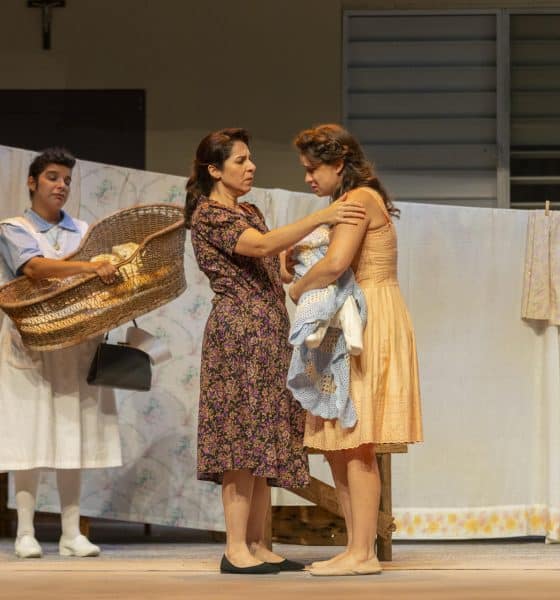 Fotografía del 23 de Octubre de 2025 cedida por Javier del Valle Beltran, que muestra un grupo de actores durante la presentación de la obra de teatro 'Las Borinqueñas', en San Juan (Puerto Rico). EFE/ Javier Del Valle Beltran /SOLO USO EDITORIAL/ NO VENTAS/ SOLO DISPONIBLE PARA ILUSTRAR LA NOTICIA QUE ACOMPAÑA (CRÉDITO OBLIGATORIO)