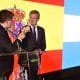 El presidente de la Xunta de Galicia, Alfonso Rueda (d) brinda con el embajador de España en Argentina, Joaquín de Aristegui, durante la celebración de la Fiesta Nacional de España este viernes, en la embajada de España en Buenos Aires (Argentina). EFE/ Matías Martín Campaya