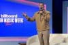 El reguetonero puertorriqueño Daddy Yankee habla durante el tercer día de la Semana de la Música Latina de Billboard este miércoles, en el teatro The Fillmore, en Miami Beach (EE.UU.) EFE/ Pedro Pablo Cortés
