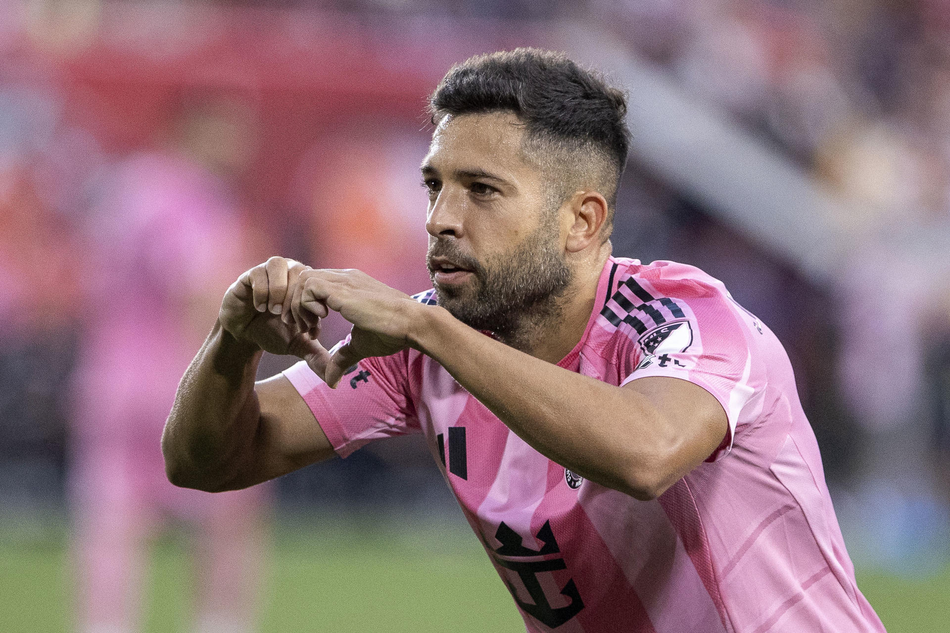 Fotografía de archivo del 19 de julio de 2025 del jugador Jordi Alba de Inter Miami celebrando un gol en un partido de la Major League Soccer entre New York Red Bulls e Inter Miami, en Nueva Jersey (EE.UU.). EFE/ Angel Colmenares