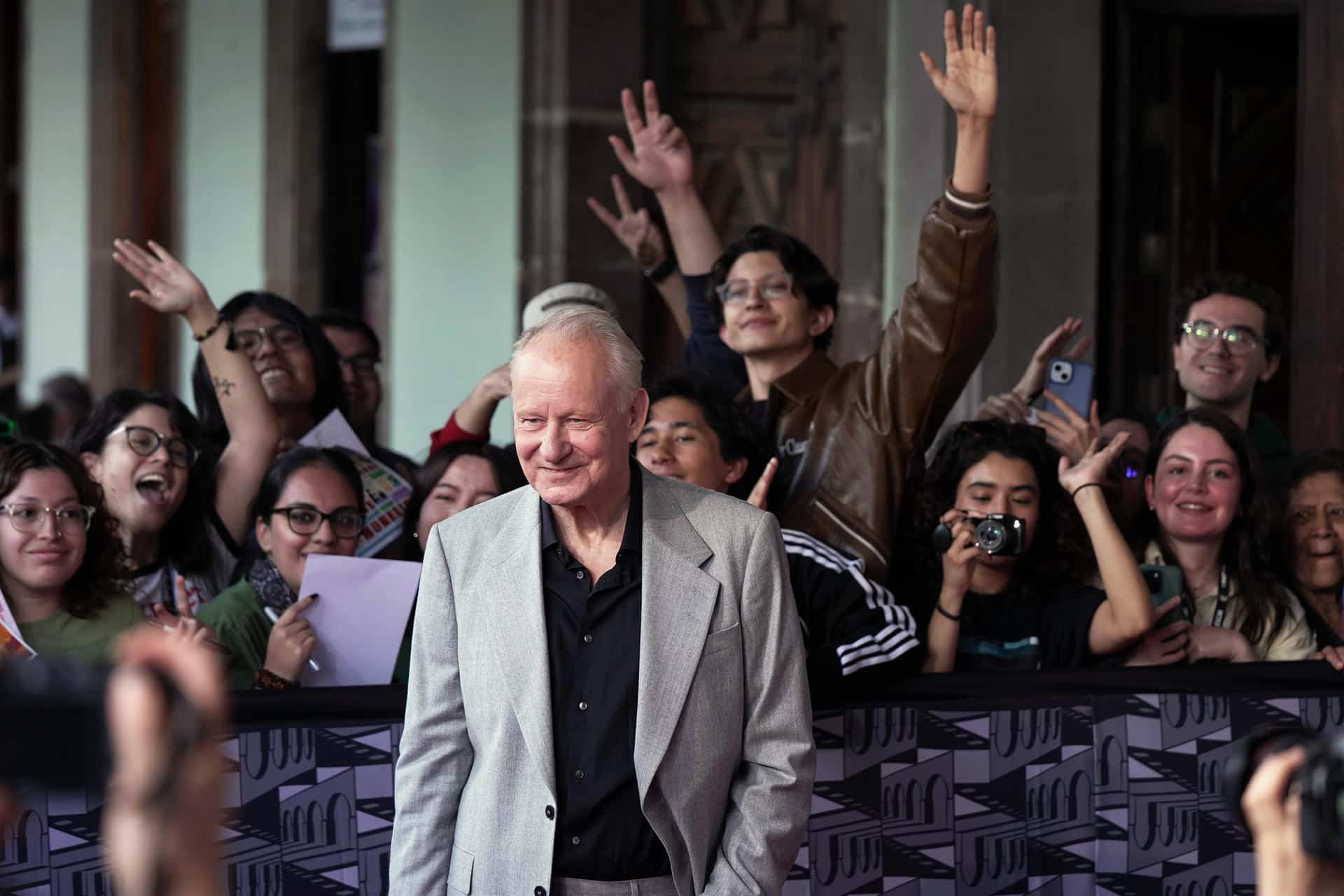 El actor sueco Stellan Skarsgård, posa este viernes, en el marco del Festival Internacional de Cine de Morelia en Michoacán (México). EFE/Iván Villanueva