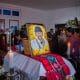 Personas participan en una misa de cuerpo presente del sacerdote asesinado Marcelo Pérez Pérez, en San Andrés Larráinzar, en el estado de Chiapas (México). Imagen de archivo. EFE/Carlos López
