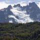 En la imagen de archivo, glaciar Cerro Castillo, situado en el cordón montañoso y parque nacional de mismo nombre, en la región de Aysén (Chile). EFE/Alberto Valdes