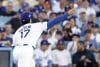 El lanzador titular de los Los Angeles Dodgers, Shohei Ohtani, lanza este viernes durante el cuarto juego de la serie al mejor de siete que ha dado a la novena angelina el título de la Liga Nacional y el paso, por segundo año consecutivo, a la Serie Mundial, que conquistó en 2024. EFE/EPA/CAROLINE BREHMAN