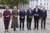 La presidenta del Bundesrat de la República Federal de Alemania Anke Rehlinger, la presidenta del Parlamento Alemán Bundestag Julia Kloeckner, el presidente de Francia Emmanuel Macron, el presidente alemán Frank-Walter Steinmeier, la canciller alemana Friedrich Merz, el presidente del Tribunal Constitucional Alemán Stephan Harbarth son vistos durante las celebraciones del Día de la Unidad Alemana 2025 en Saarbruecken, Alemania, 03 de octubre de 2025. El Día de la Unidad Alemana se celebra anualmente el 03 de octubre para conmemorar la reunificación de Alemania del Este y Alemania del Oeste en 1990. (Francia, Alemania) EFE/EPA/CHRISTOPHER NEUNDORF
