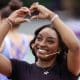 La gimnasta estadounidense y múltiple campeona olímpica Simone Biles fue captada este jueves, 9 de octubre, durante una clínica de gimnasia artística, en el estadio Mary Terán de Weiss, en Buenos Aires (Argentina). EFE/Juan Ignacio Roncoroni