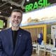 El presidente de Embratur (Brasil), Marcelo Freixo, al posara este martes, 30 de septiembre, durante una entrevista con EFE, en el marco de la Feria Internacional de Turismo (FIT), en Buenos Aires (Argentina). EFE/Matías Campaya