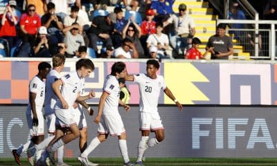 Jugadores de Estados Unidos celebran un gol en un partido del grupo E de la Copa Mundial Sub-20. EFE/ Elvis González