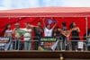 Integrantes de la 'Flotilla Yaku Mama' (Madre Agua, en quechua), compuesta por representantes de pueblos indígenas y miembros de la sociedad civil y que navegarán por el río Amazonas hasta Belém (Brasil) para denunciar los efectos del extractivismo en la cumbre mundial del clima (COP30) fueron captados este jueves, 16 de octubre, en El Coca (Ecuador). EFE/Iván Izurieta