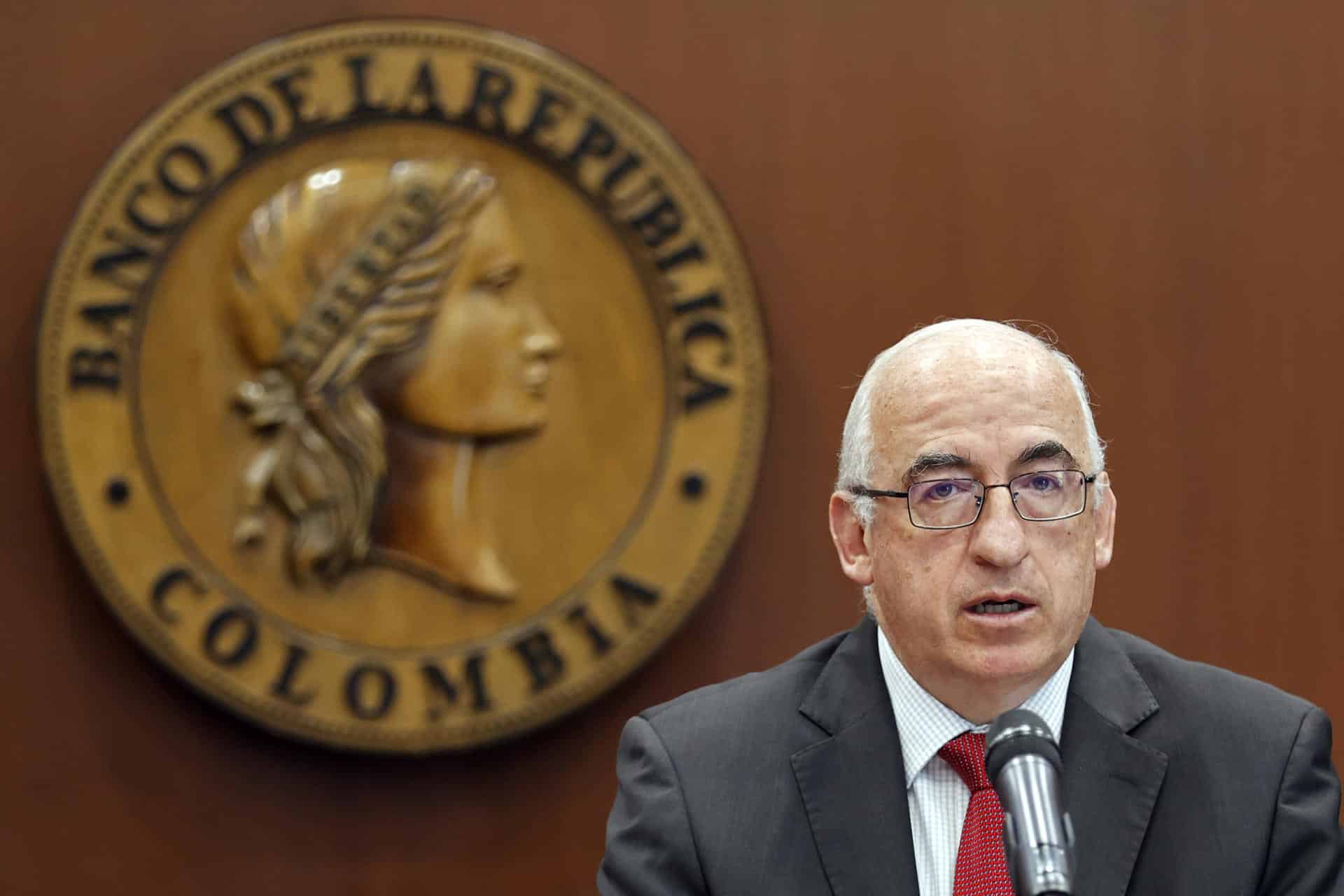 Fotografía de archivo del gerente general del Banco de la República de Colombia, Leonardo Villar, durante una rueda de prensa, en Bogotá (Colombia). EFE/Mauricio Dueñas