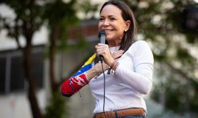 Fotografía de archivo fechada el 09 de enero de 2025 de la líder opositora María Corina Machado, hablando durante un acto de campaña en Caracas (Venezuela).EFE/ Ronald Peña R /ARCHIVO