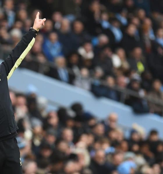 Sean Dyche, nuevo entrenador del Nottingham Forest, durante un partido contra el Manchester City, el 26 de diciembre de 2024, durante su etapa al frente del Everton. EFE/EPA/PETER POWELL