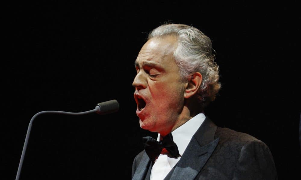 Fotografía de archivo del cantante italiano Andrea Bocelli. EFE / Sergio Pére