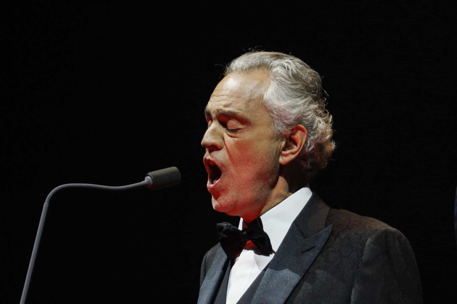 Fotografía de archivo del cantante italiano Andrea Bocelli. EFE / Sergio Pére