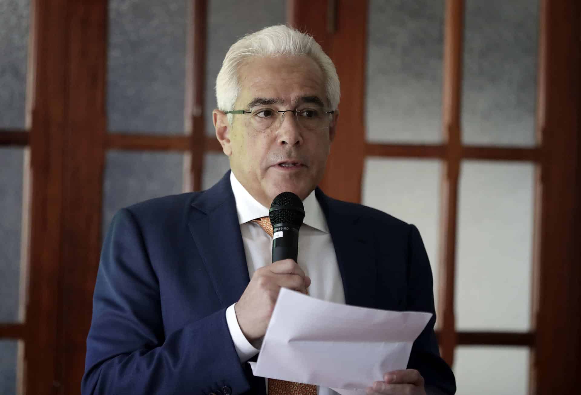 El presidente de la Sociedad Interamericana de Prensa (SIP) y director general de la Prensa Gráfica de El Salvador, José Roberto Dutriz, habla durante un evento en San José (Costa Rica). Imagen de archivo. EFE/ Jeffrey Arguedas