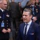 El secretario de Guerra de EE. UU., Pete Hegseth, asiste a la reunión de ministros de Defensa de la OTAN en Bruselas, el 15 de octubre de 2025. EFE/EPA/OLIVIER HOSLET