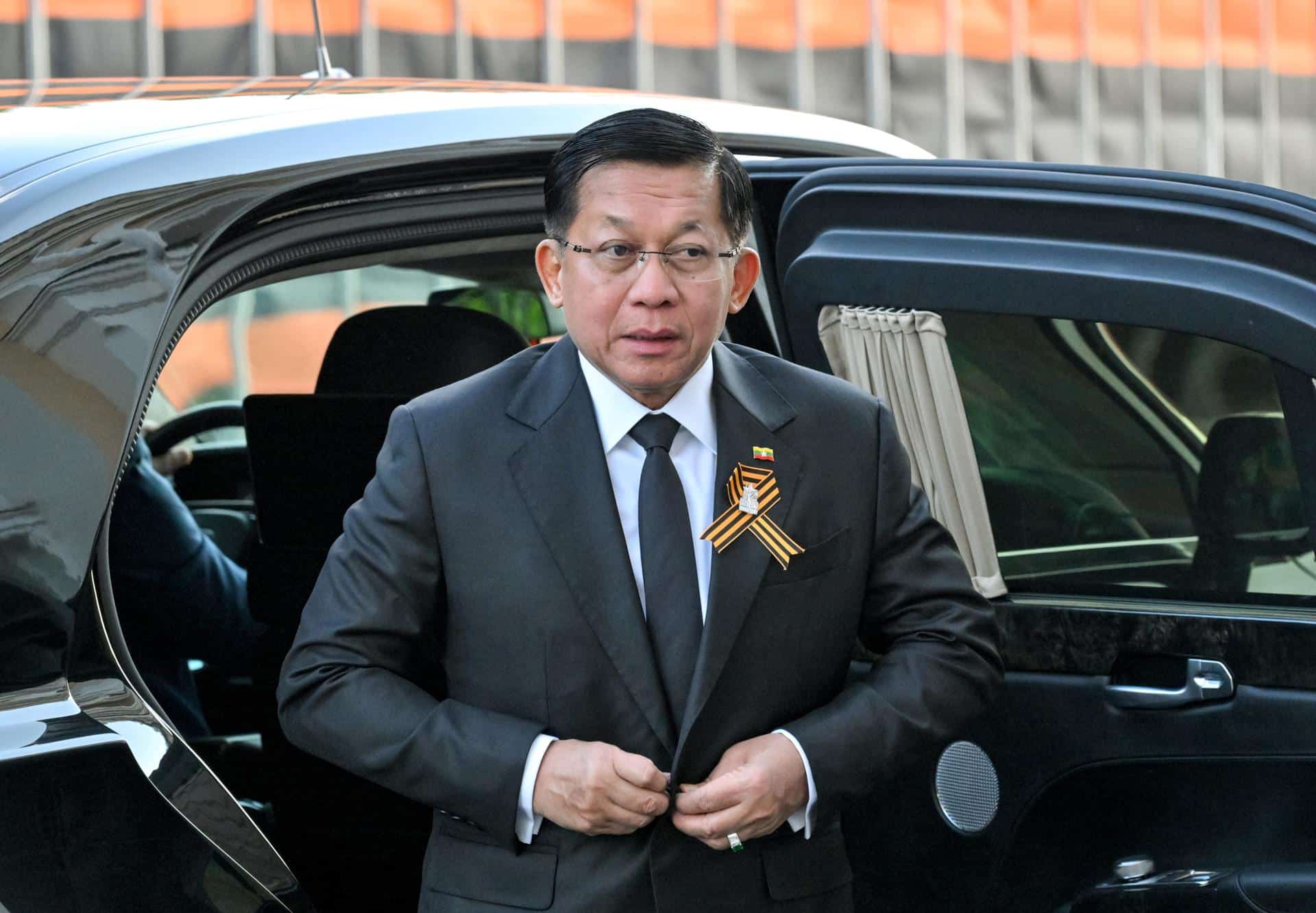 Fotografía de archivo del líder de la junta militar de Birmania, Min Aung Hlaing.
EFE/EPA/ALEXANDR KRYAZHEV / HOST PHOTO AGENCY RIA NOVOSTI HANDOUT HANDOUT EDITORIAL USE ONLY/NO SALESHANDOUT EDITORIAL USE ONLY/NO SALES