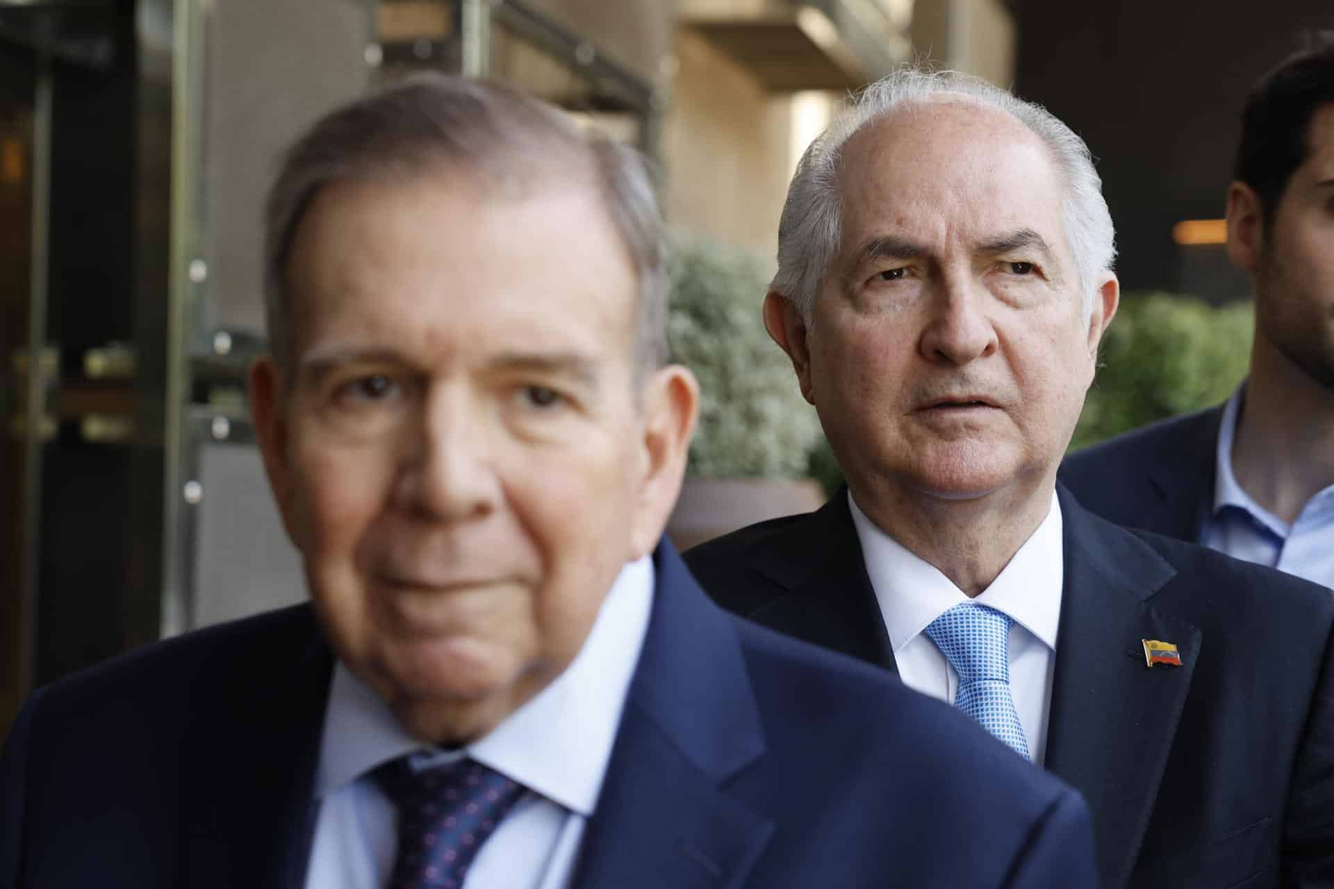 Los opositores venezolanos exiliados en España Edmundo González Urrutia (izquierda) y Antonio Ledezma, en una imagen de archivo. EFE/Sergio Pérez