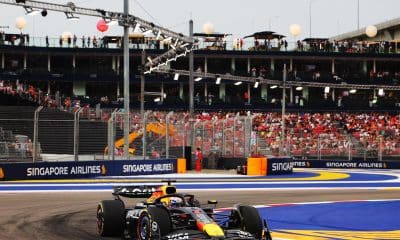 El piloto de Red Bull Max Verstappen, durante la tercera sesión de entrenamientos libres para el Gran Premio de Singapur de Fórmula Uno. EFE/EPA/FAZRY ISMAIL