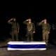 Ceremonia llevada a cabo por el ejército Israelí en Gaza en memoria del secuestrado israelí Eliyahu Margalit. El Centro de Medicina Forense Abu Kabir de Yafa (sur de Tel Aviv) identificó durante la noche el cadáver del rehén entregado por Hamás como perteneciente a Eliyahu Margalit, anunció la oficina del primer ministro, Benjamín Netanyahu, este sábado. "Representantes del Ejército informaron a la familia del secuestrado Eliyahu Margalit de que su ser querido había sido devuelto a Israel y su identificación completada", recoge el comunicado. EFE/ Ejército Israelí SOLO USO EDITORIAL/SOLO DISPONIBLE PARA ILUSTRAR LA NOTICIA QUE ACOMPAÑA (CRÉDITO OBLIGATORIO)