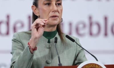La presidenta de México, Claudia Sheinbaum, habla durante una rueda de prensa este martes, en Palacio Nacional de la Ciudad de México (México). EFE/Mario Guzmán