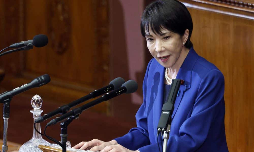 La nueva primera ministra de Japón, Sanae Takaichi, durante su primer discurso sobre su agenda política ante el Parlamento (Dieta) en Tokio, este jueves 24 de octubre de 2025. EFE/EPA/FRANCK ROBICHON