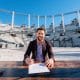 Fotografía cedida por el Inter Miami donde aparece Lionel Messi firmando su renovación con el equipo en el centro del Freedom Park, el estadio que el club está edificando en la zona del aeropuerto de Miami. EFE/Inter Miami /SOLO USO EDITORIAL /NO VENTAS /SOLO DISPONIBLE PARA ILUSTRAR LA NOTICIA QUE ACOMPAÑA /CRÉDITO OBLIGATORIO