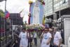 Personas participan en una marcha para celebrar la canonización de los primeros dos santos venezolanos, el médico José Gregorio Hernández y la religiosa Carmen Rendiles este miércoles, en Caracas (Venezuela). EFE/ Miguel Gutiérrez
