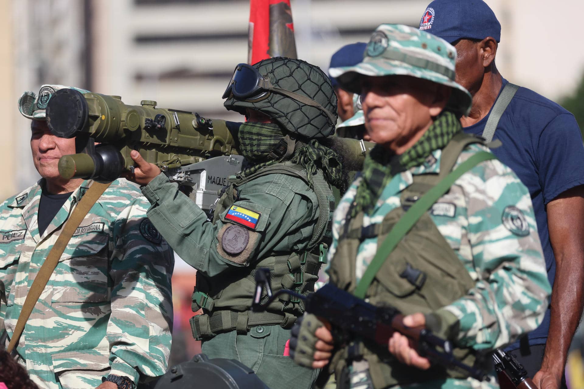Fotografía del 23 de septiembre de 2025 que muestra a integrantes de la Fuerza Armada Nacional Bolivariana (FANB) que participan en un ejercicio militar en Caracas (Venezuela). EFE/ Miguel Gutiérrez