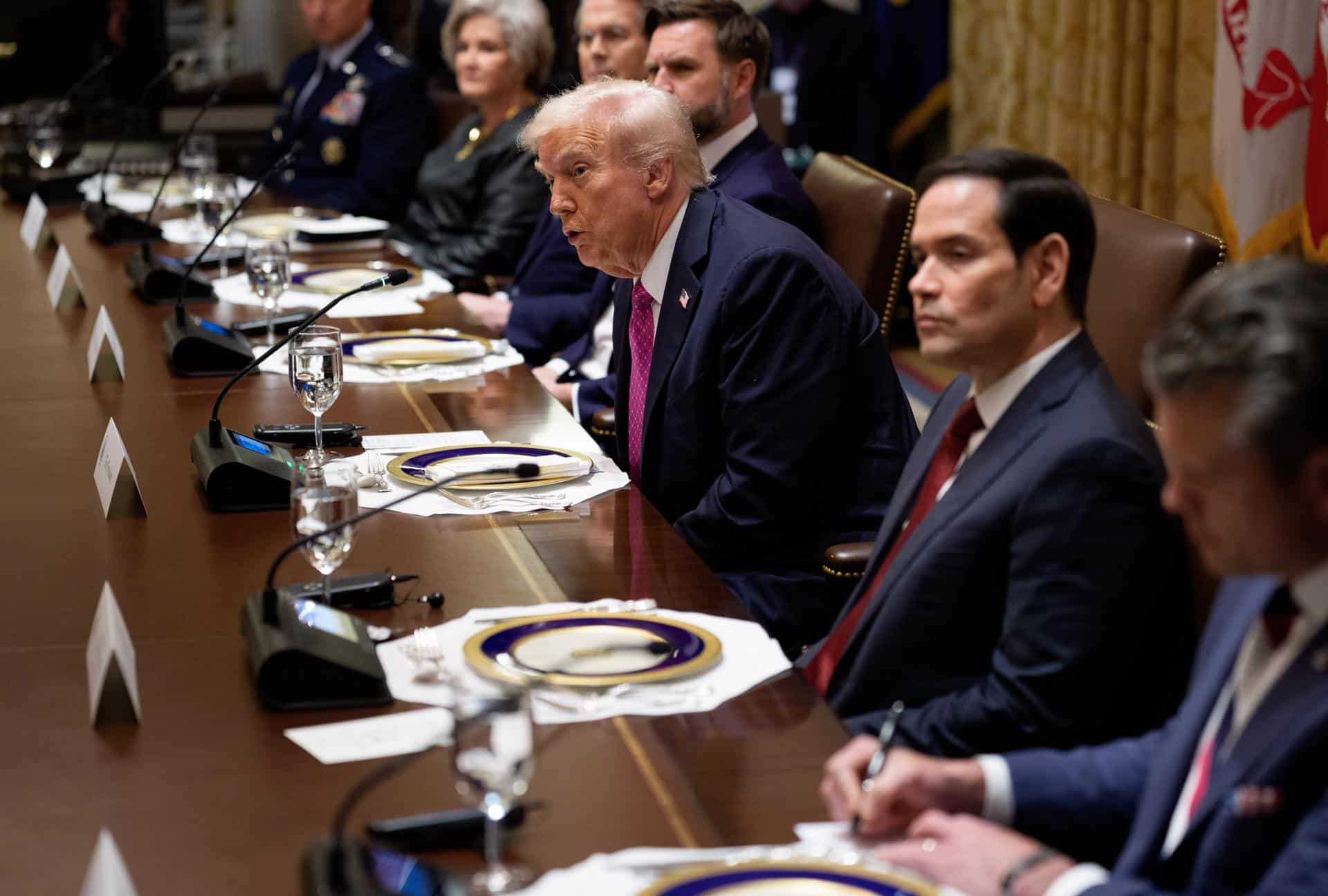 EFE/EPA/AARON SCHWARTZ / POOL